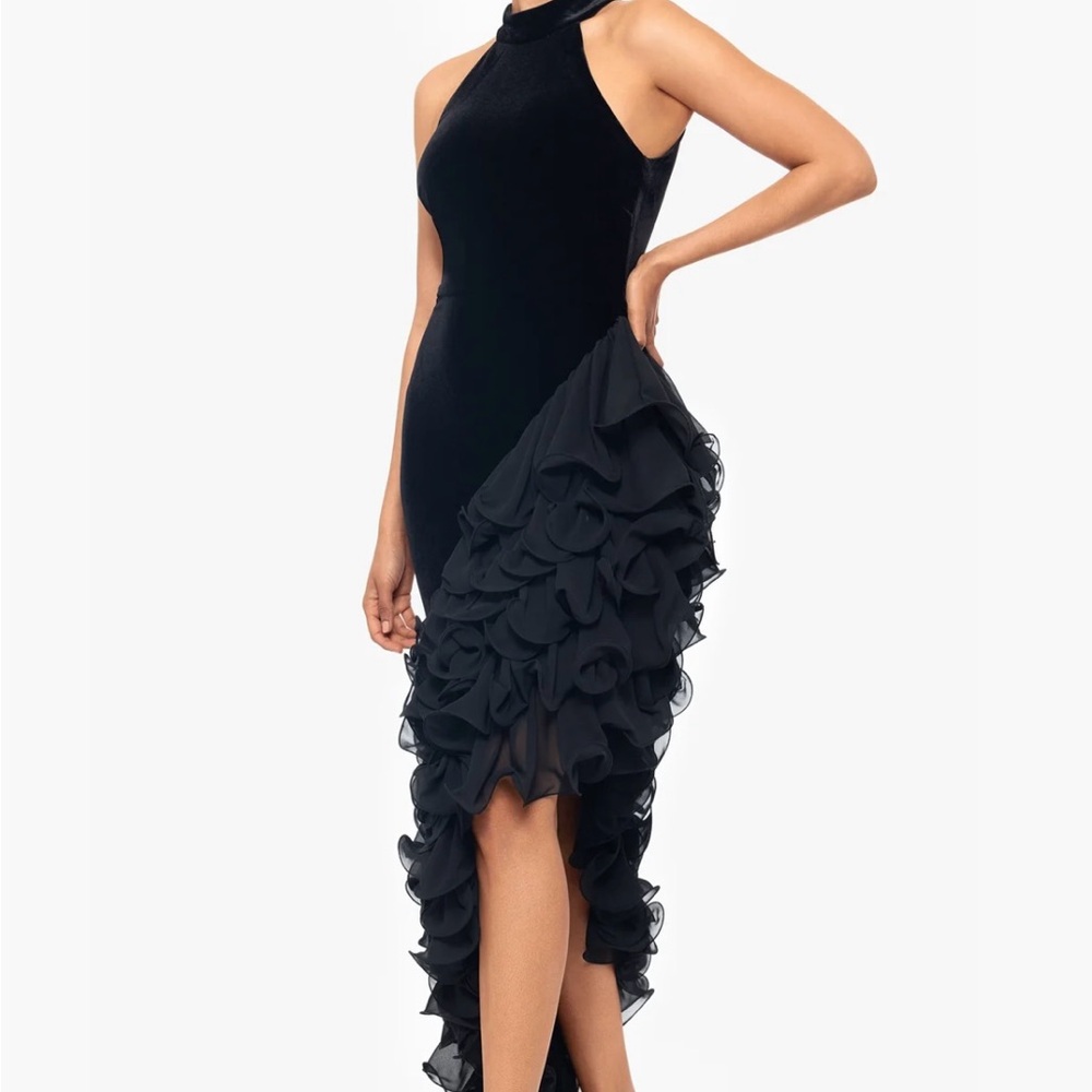 Elegant Black Ruffled Evening Dress